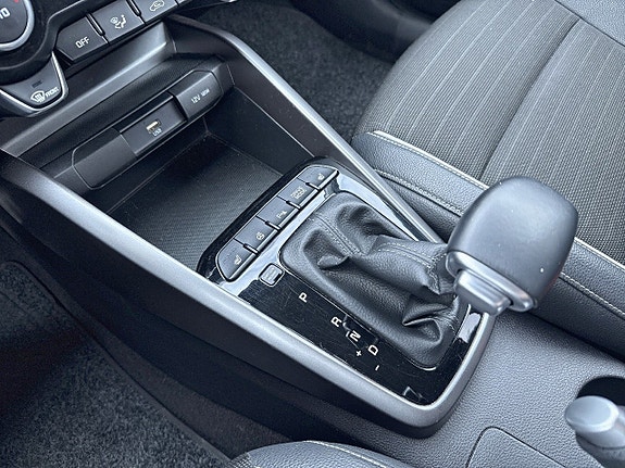Kia Rio 12 of 17