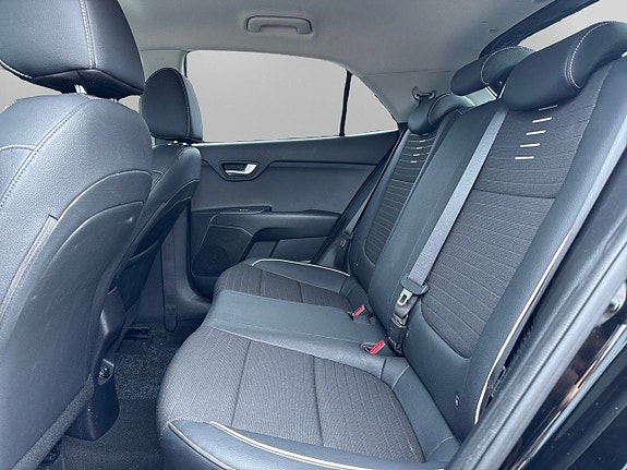Kia Rio 9 of 17