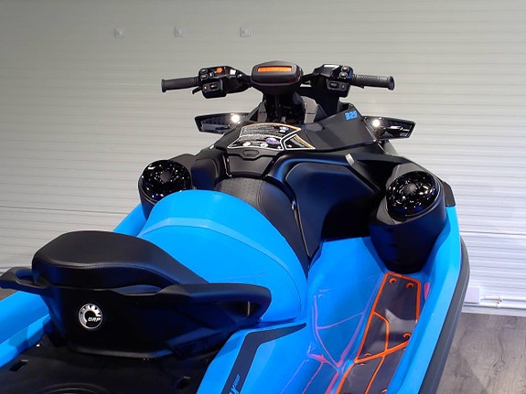 Sea-Doo RXT-X 325 -2026 DEMO 17 Motortimmar 8 of 12