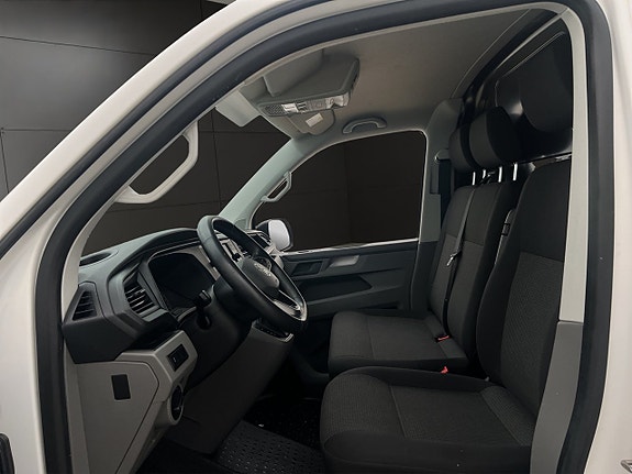 Volkswagen Transporter 16 of 30