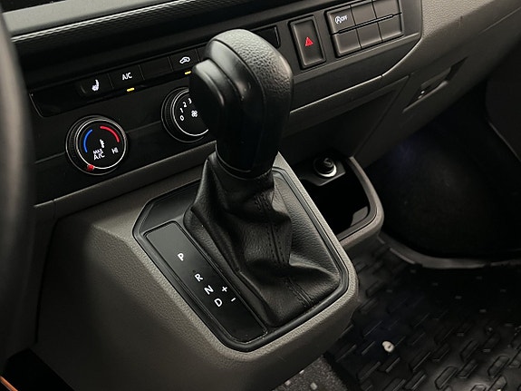 Volkswagen Transporter 24 of 30