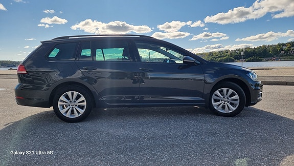 Volkswagen Golf VII 2 of 12