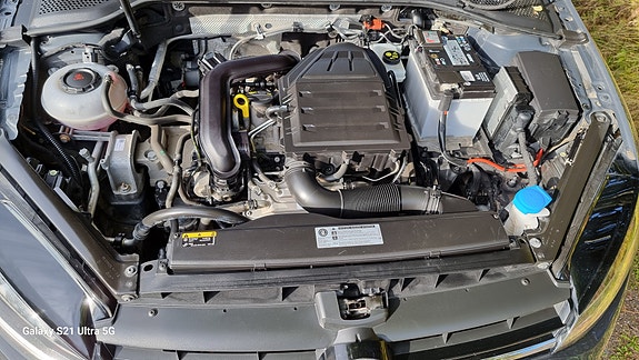 Volkswagen Golf VII 10 of 12