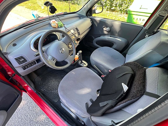 Nissan Micra 4 of 4