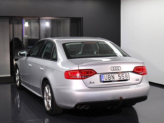 Audi A4 10 of 28