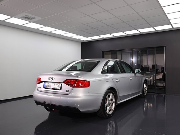 Audi A4 12 of 28