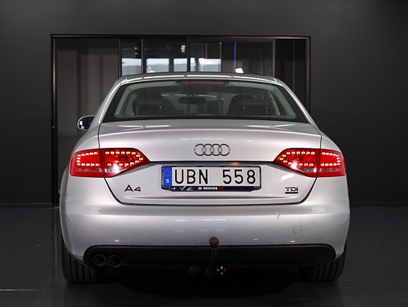 Audi A4 11 of 28