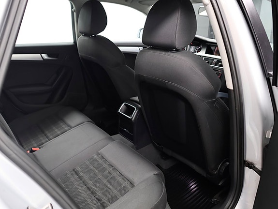 Audi A4 23 of 28