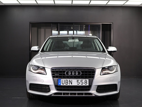 Audi A4 5 of 28