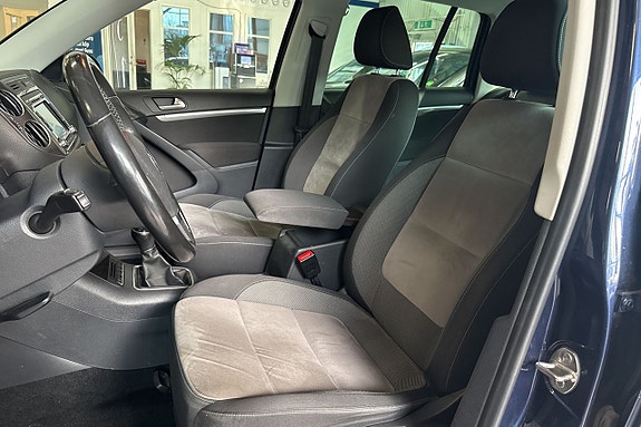 Volkswagen Tiguan 11 of 25