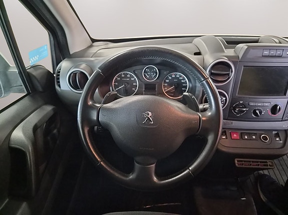 Peugeot Partner 13 of 15