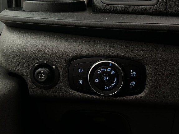 Ford Transit 13 of 27