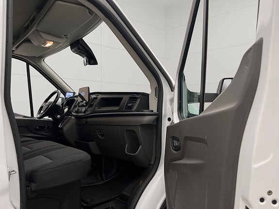 Ford Transit 23 of 27