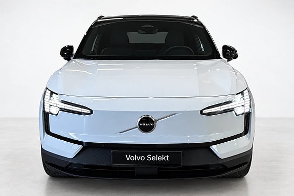 Volvo EX30 14 of 19