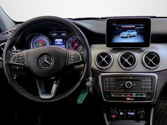 Mercedes-Benz GLA200 d 9 of 15