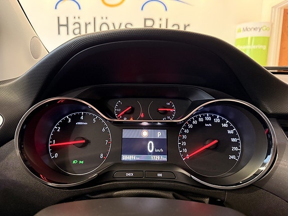 Opel Crossland X 20 of 22