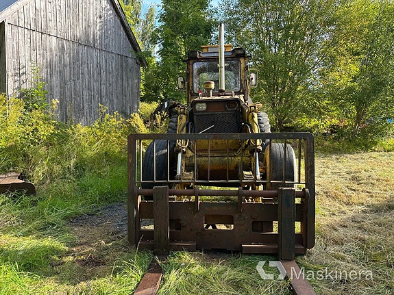 Traktorgrävare Volvo BM 616B 11 of 27