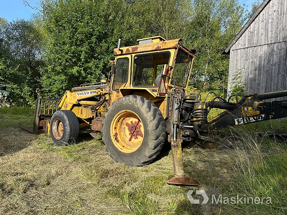 Traktorgrävare Volvo BM 616B 7 of 27