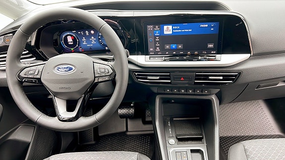Ford Transit Connect 8 of 23