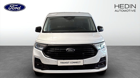 Ford Transit Connect 5 of 23