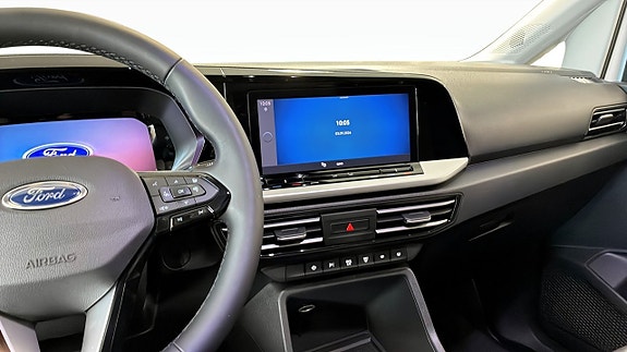 Ford Transit Connect 17 of 23