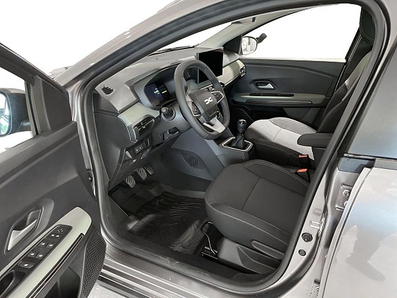 Dacia Sandero Stepway 8 of 17
