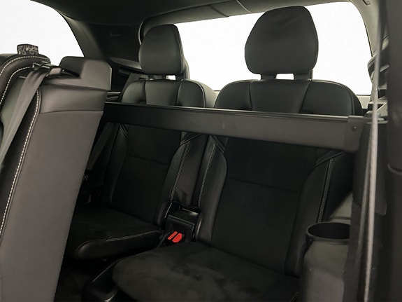 Volvo XC90 16 of 30