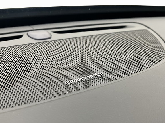 Volvo XC90 20 of 30