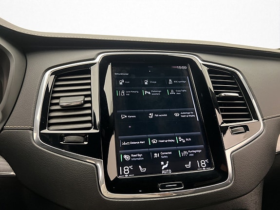 Volvo XC90 29 of 30