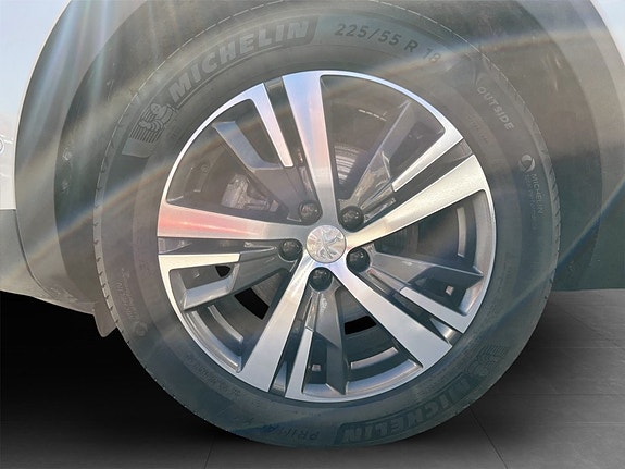 Peugeot 3008 14 of 16