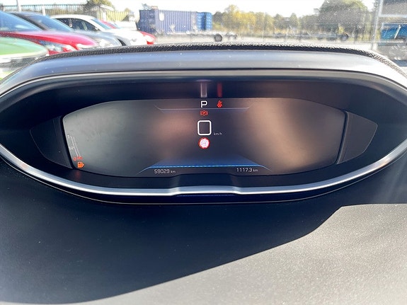 Peugeot 3008 8 of 16