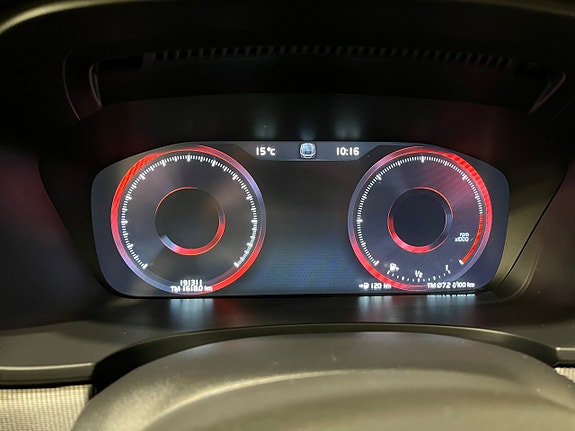 Volvo V90 Cross Country 15 of 25