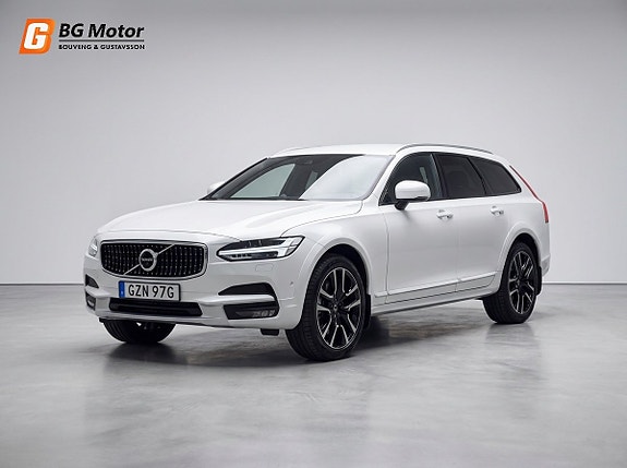 Volvo V90 Cross Country 8 of 25