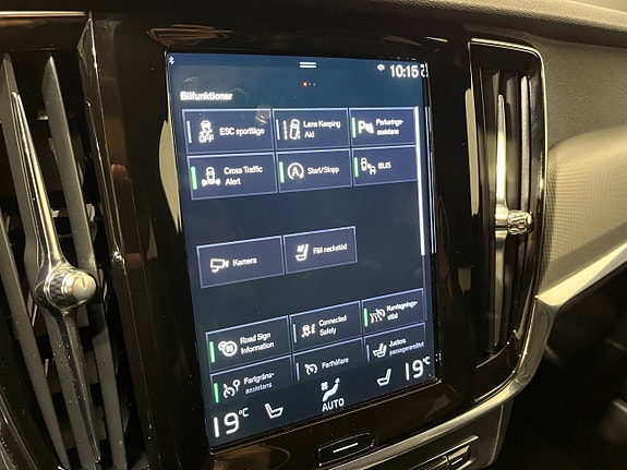 Volvo V90 Cross Country 22 of 25