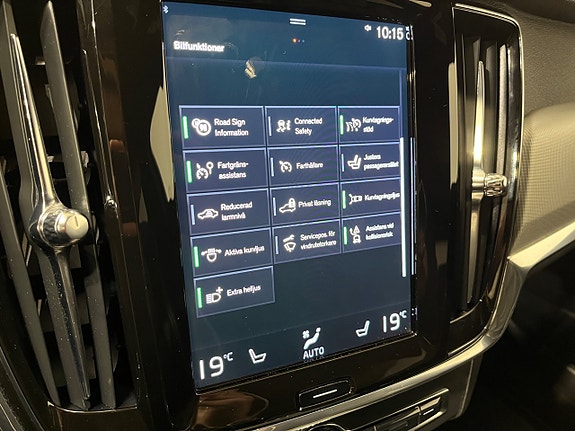 Volvo V90 Cross Country 23 of 25