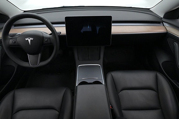 Tesla Model 3 6 of 27
