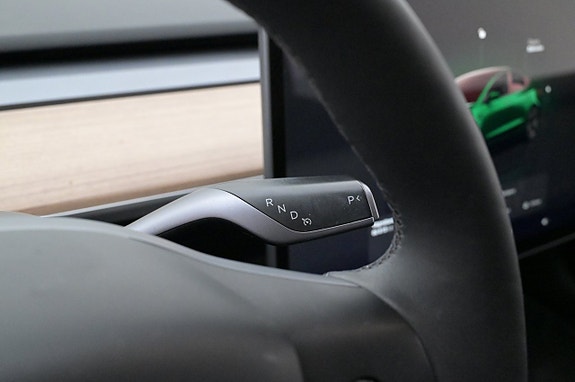 Tesla Model 3 8 of 27