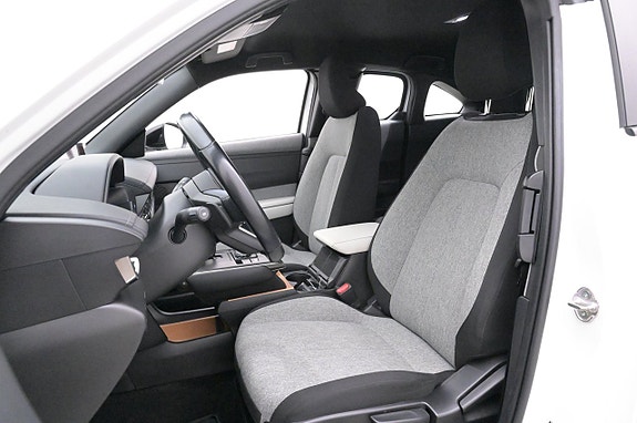 Mazda MX-30 10 of 27