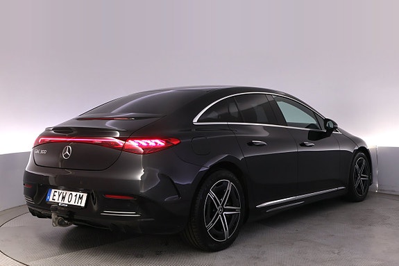 Mercedes-Benz EQE300 5 of 27