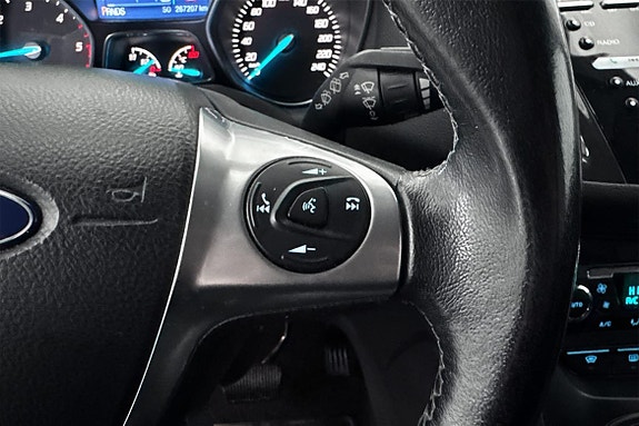 Ford Kuga 8 of 10