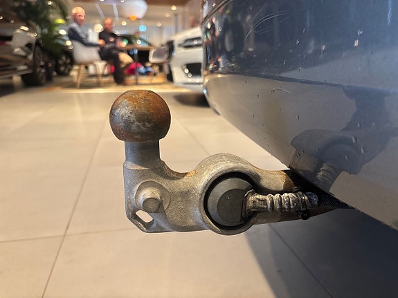 Volvo XC60 2 of 3