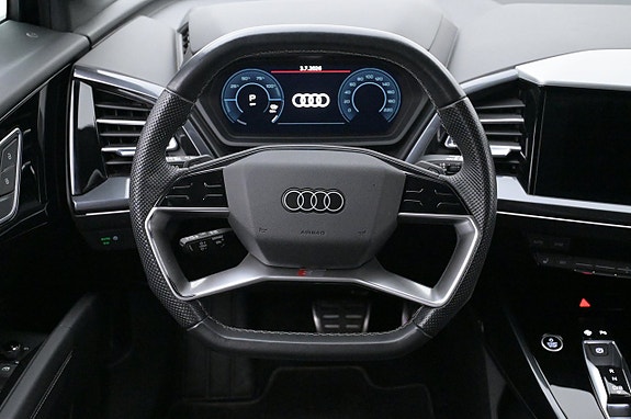 Audi Q4 e-tron 7 of 27