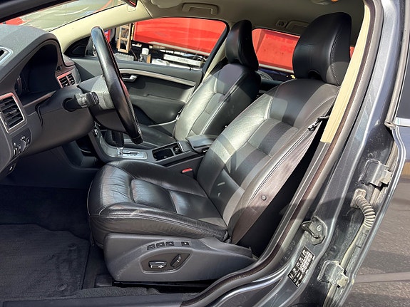 Volvo V70 10 of 20
