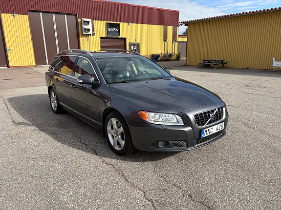 Volvo V70 5 of 20