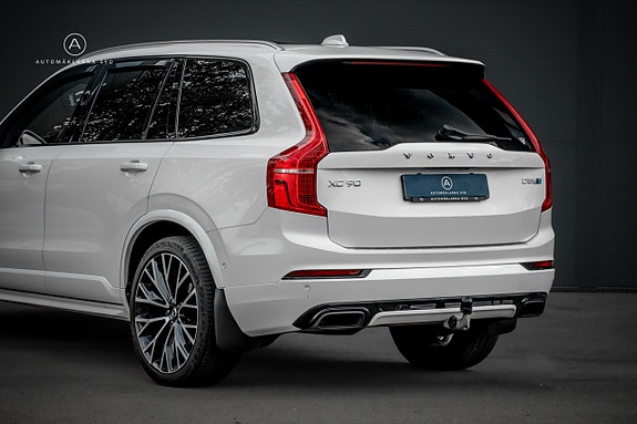 Volvo XC90 29 of 29