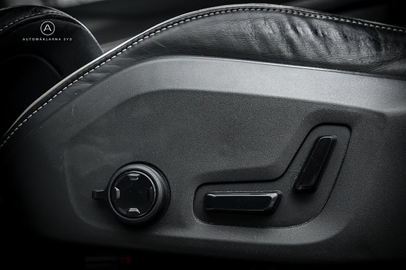 Volvo XC90 14 of 29