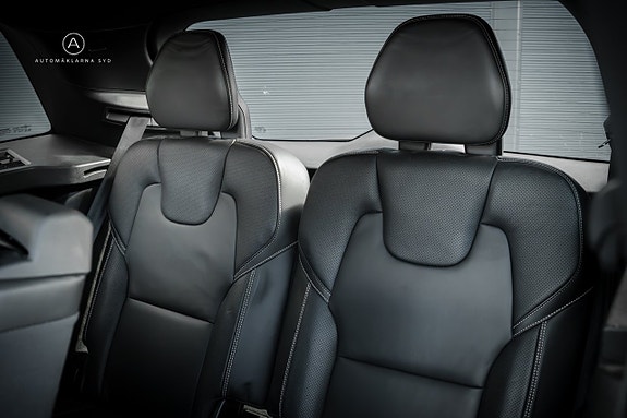Volvo XC90 18 of 29