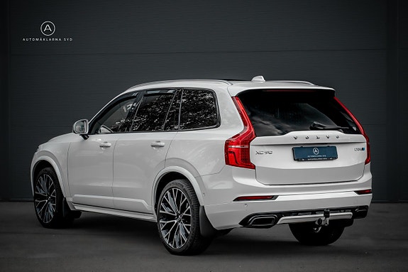 Volvo XC90 27 of 29