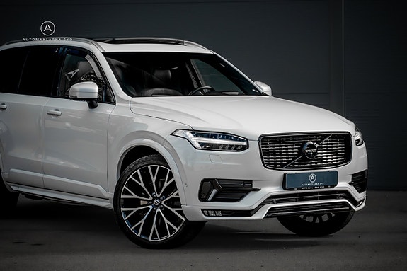 Volvo XC90 6 of 29