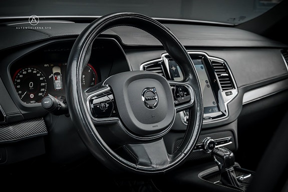 Volvo XC90 9 of 29
